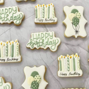 12 Biscuits anniversaire en glace royale