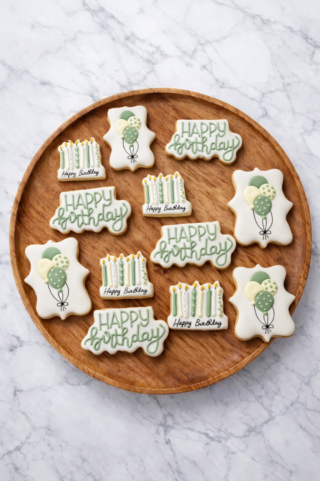 12 biscuits anniversaire en glace royale