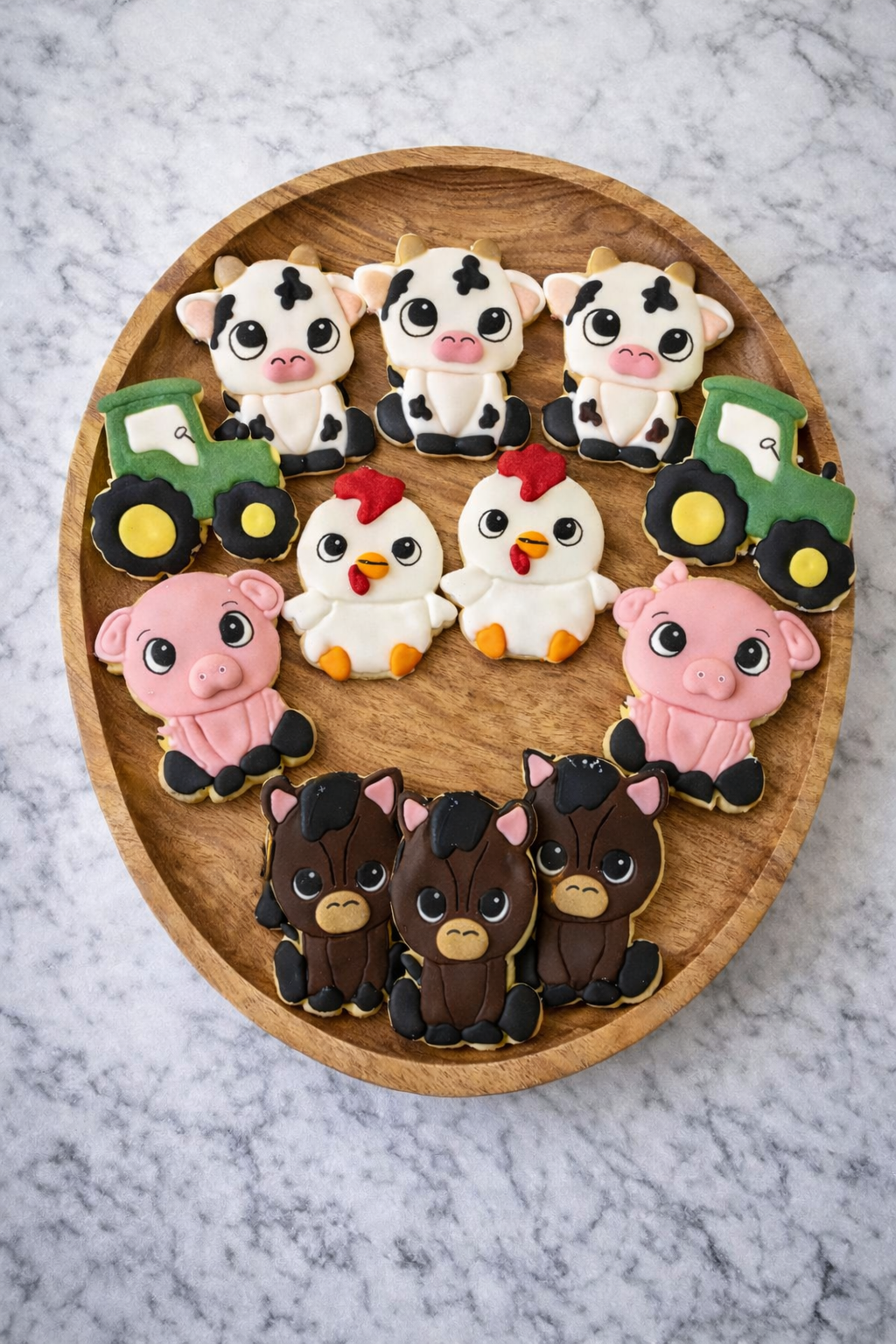 12 biscuits décorés en glace royale ferme